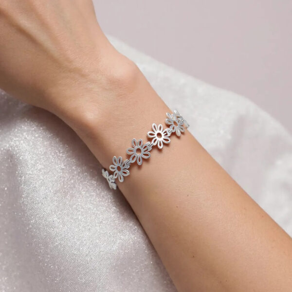5 Flower Bracelet
