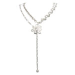Flower pearl necklace