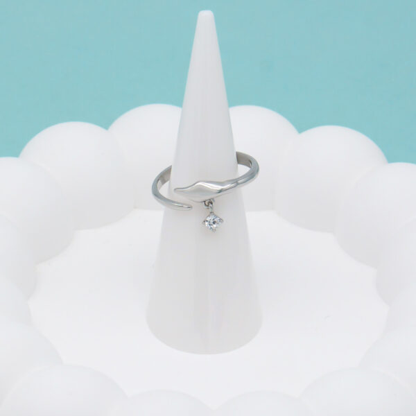Tail Spike Open Ring