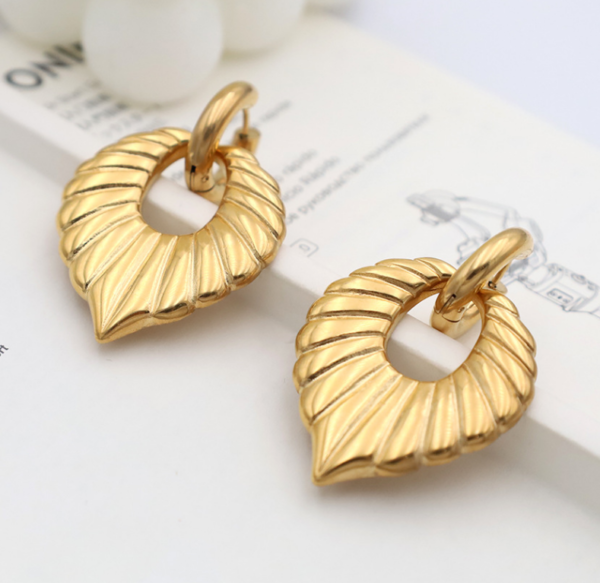 1 Delicate Leaf Earrings