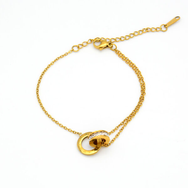 1 Interlocking Chain Bracelet for Women